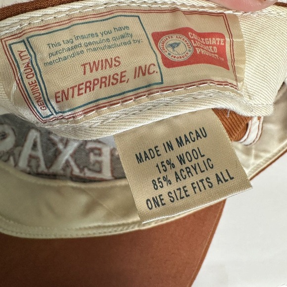 Vintage University of Texas Longhorns Twins Enterprise Embroidered One Size - Picture 4 of 5